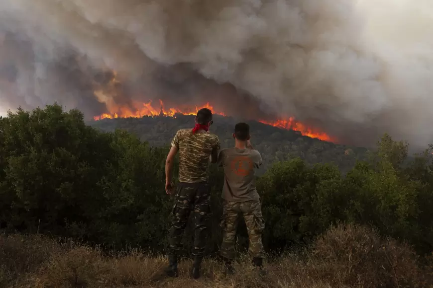 Riaktivizohen zjarret në Greqi; situata më e vështirë në rajonin verilindor, në kufi me Turqinë